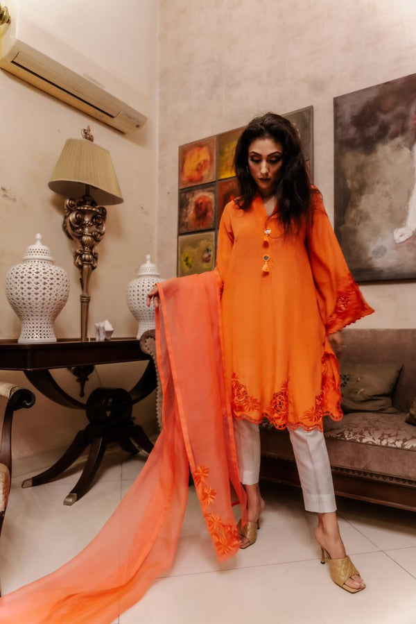 Grip Cut work Kurta Paired with Ogranza Embroidered Duppata