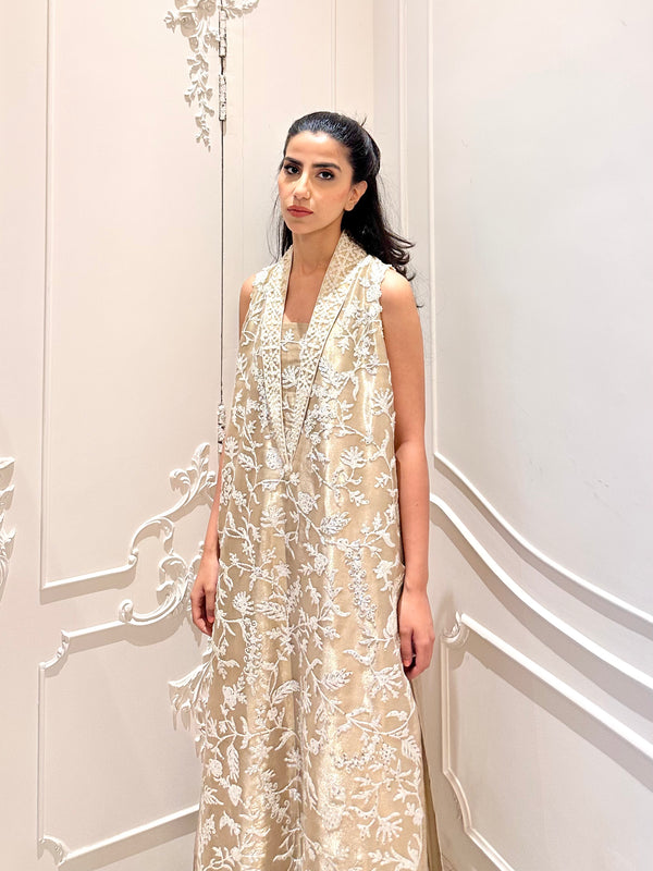 Ivory Thread